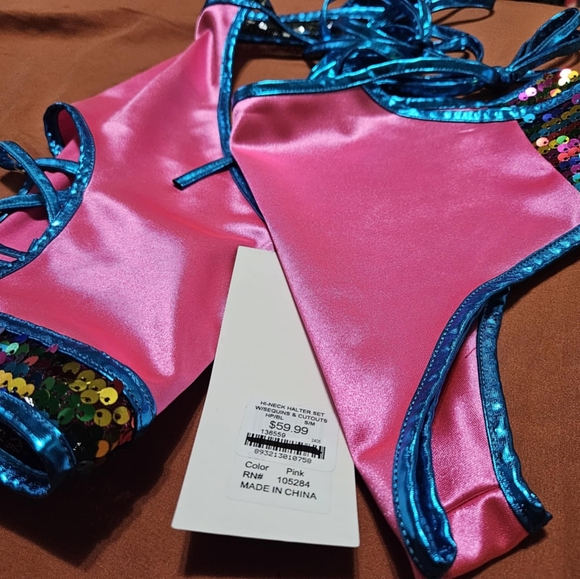 HI-NECK HALTER SETW/SEQUINS Dance Outfit - Picture 4 of 13